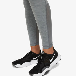 Nike Pro 