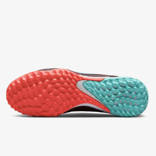 Nike REACT LEGEND 9 PRO TF 