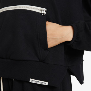 Nike Dri-FIT Swoosh Fly Standard Issue 