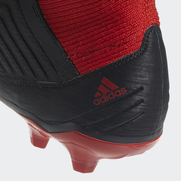 adidas Футболни обувки PREDATOR 18.3 FG 