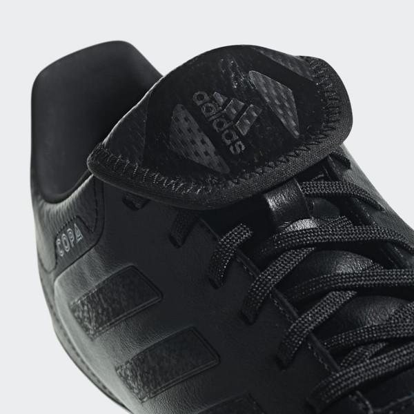 adidas Футболни обувки COPA 18.3 FG 
