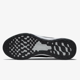 Nike REVOLUTION 6 