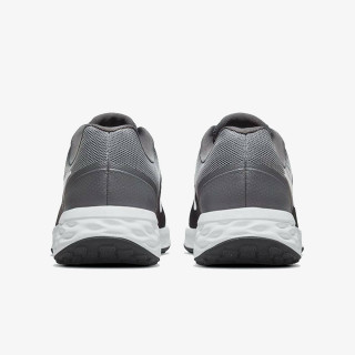 Nike REVOLUTION 6 