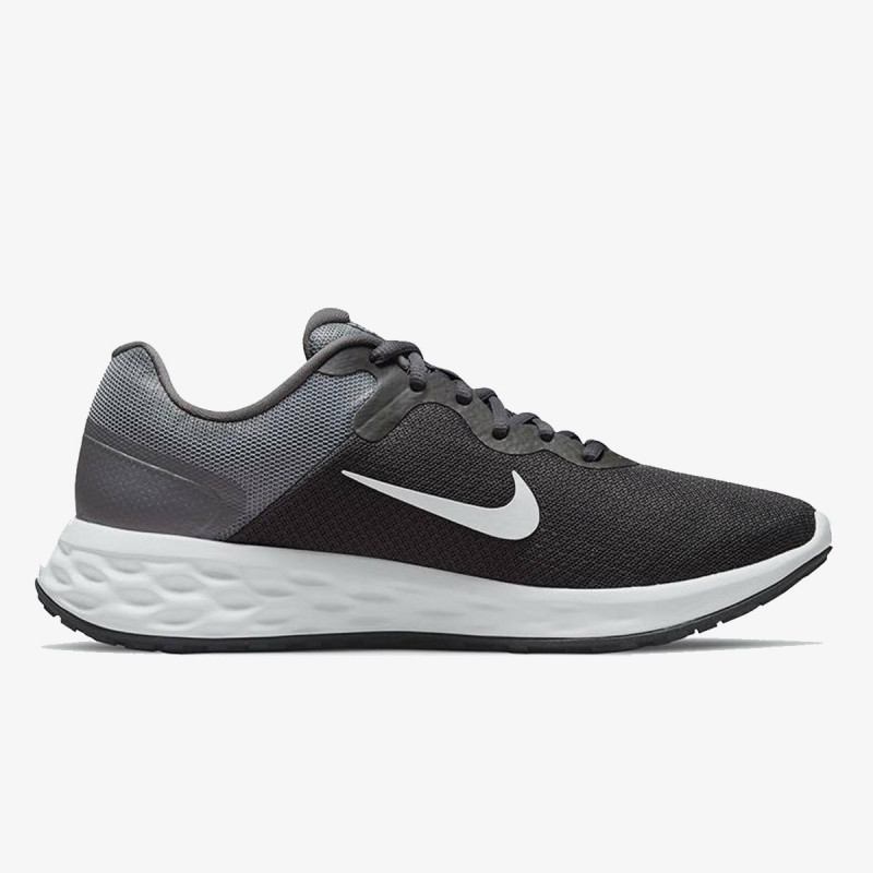 Nike REVOLUTION 6 