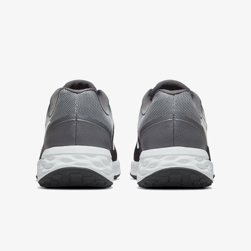 Nike REVOLUTION 6 