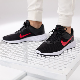 Nike Revolution 6 