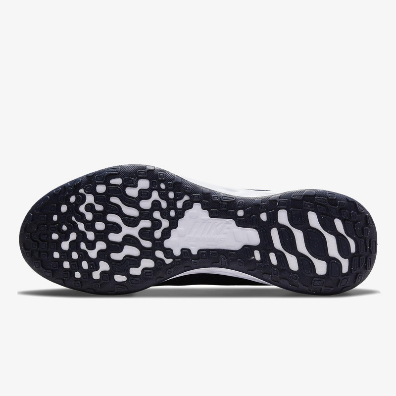Nike Revolution 6 