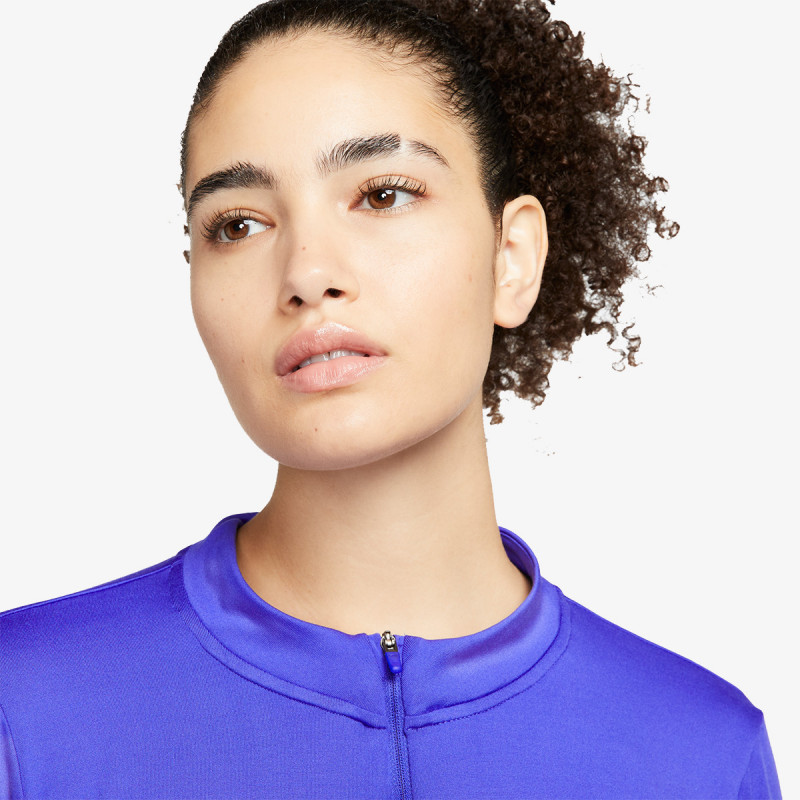 Nike Element 