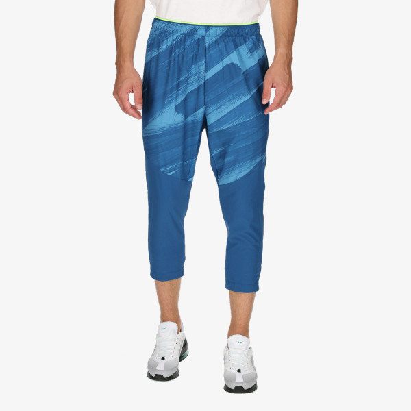 Nike Dri-FIT Sport Clash 