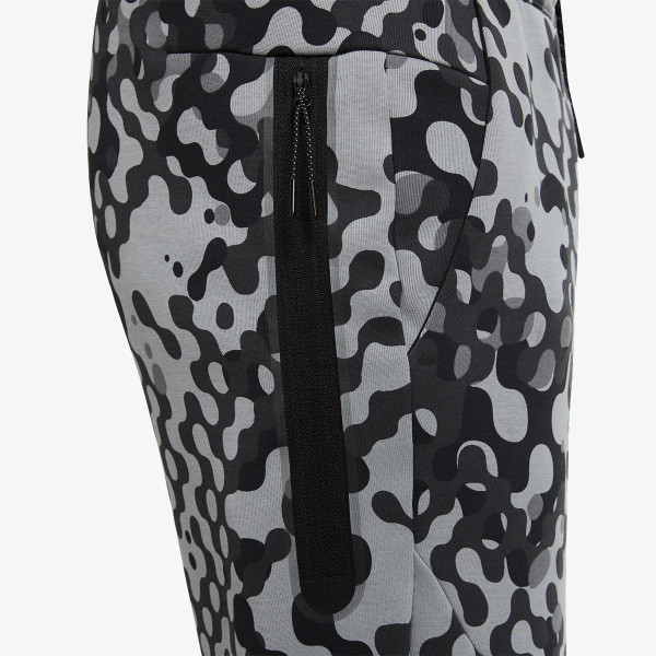 Nike Sportswear Tech 