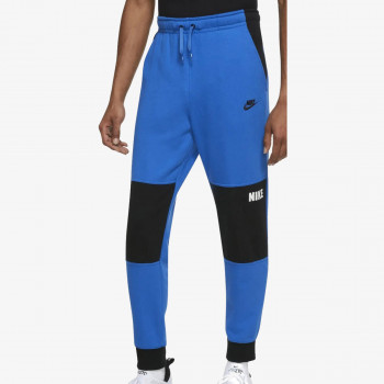 Nike Sportswear Essentials 