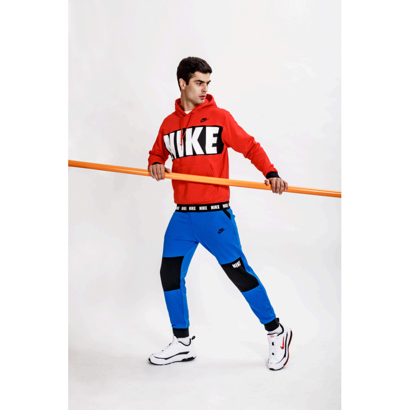 Nike Sportswear Essentials 