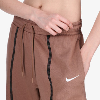Nike Sportswear Icon Clash 