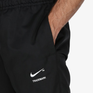 Nike Sportswear Swoosh 