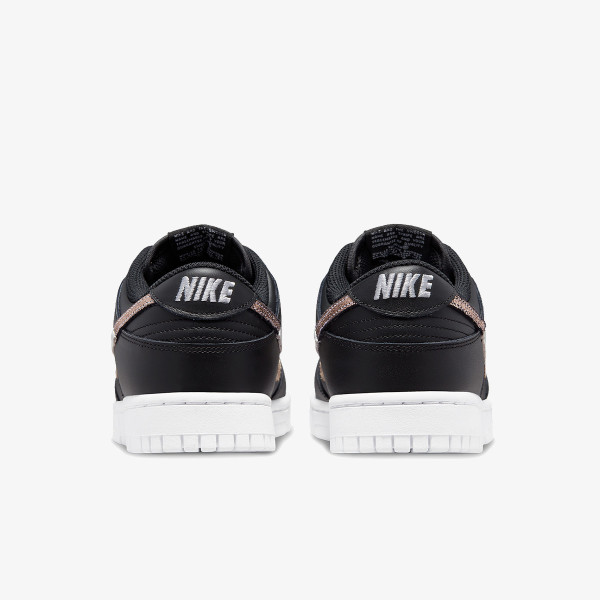 Nike SB Dunk Low SE 