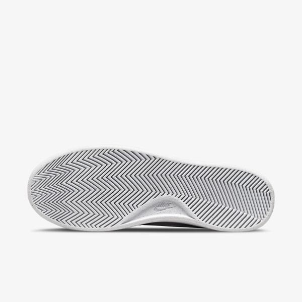 Nike Court Royale 2 