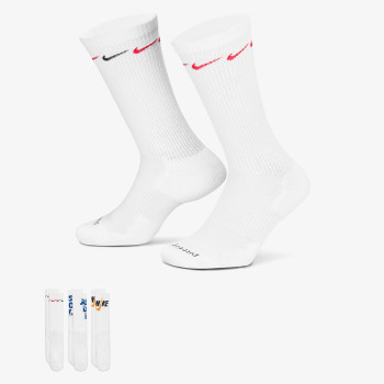 Nike Everyday Plus Cushioned 