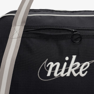 Nike Challenger 