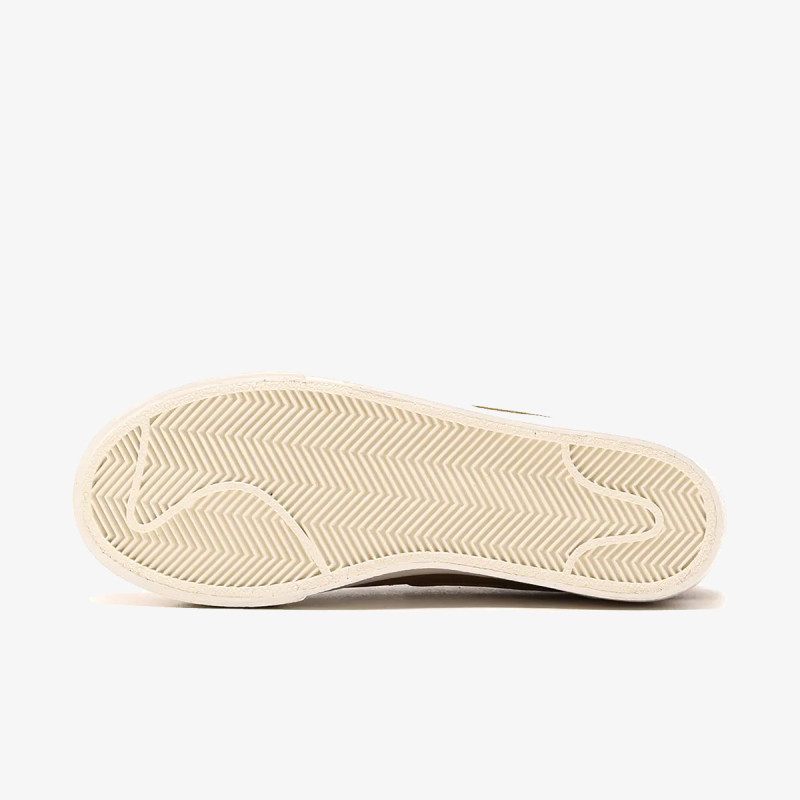 Nike W Blazer Low Platform 