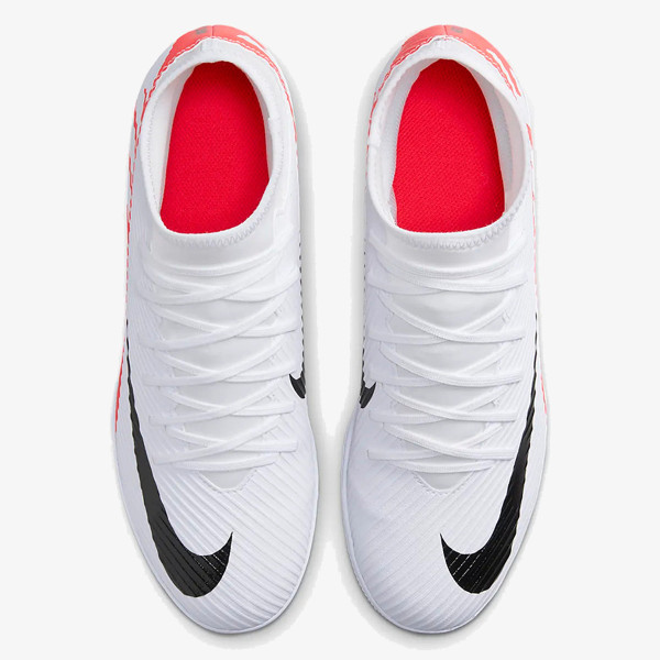 Nike SUPERFLY 9 CLUB IC 