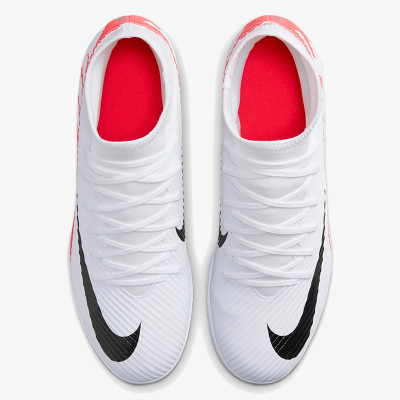 Nike SUPERFLY 9 CLUB IC 