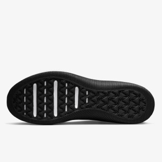 Nike <br />MC Trainer 2 