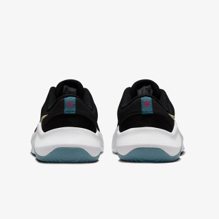 Nike W NIKE LEGEND ESSENTIAL 3 NN 