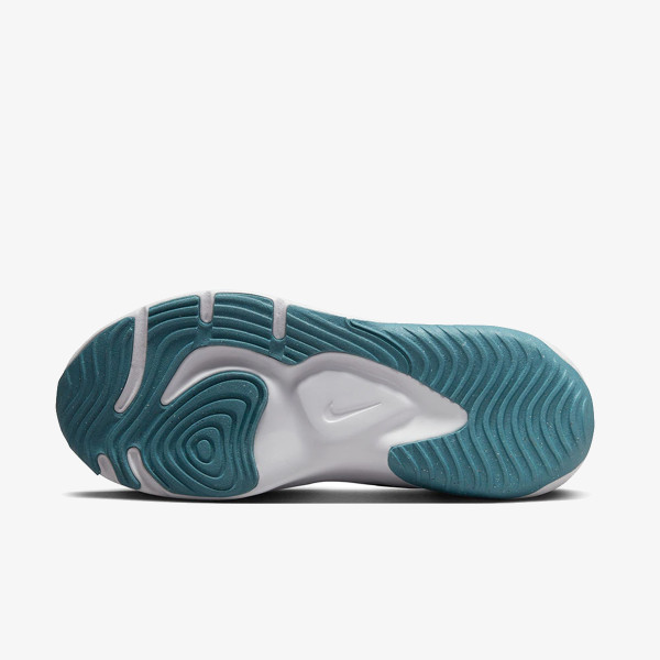 Nike W NIKE LEGEND ESSENTIAL 3 NN 
