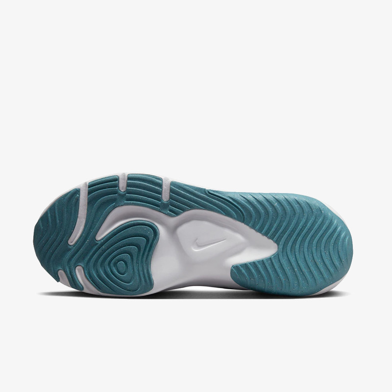 Nike W NIKE LEGEND ESSENTIAL 3 NN 