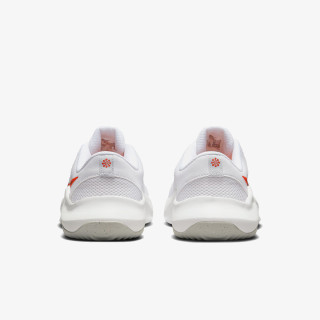 Nike W NIKE LEGEND ESSENTIAL 3 NN 