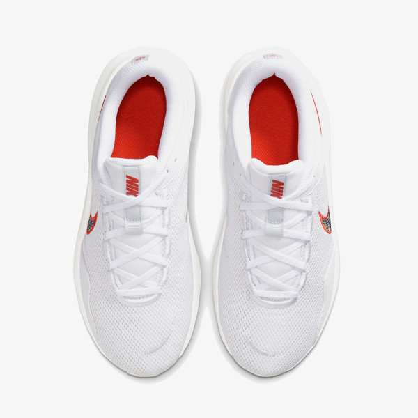 Nike Маратонки W NIKE LEGEND ESSENTIAL 3 NN 