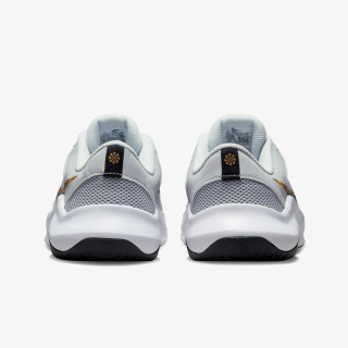 Nike LEGEND ESSENTIAL 3 NEXT NATURE 