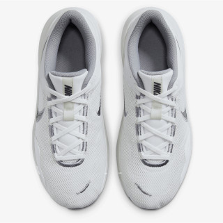 Nike M NIKE LEGEND ESSENTIAL 3 NN 