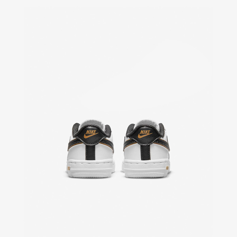 Nike FORCE 1 LV8 