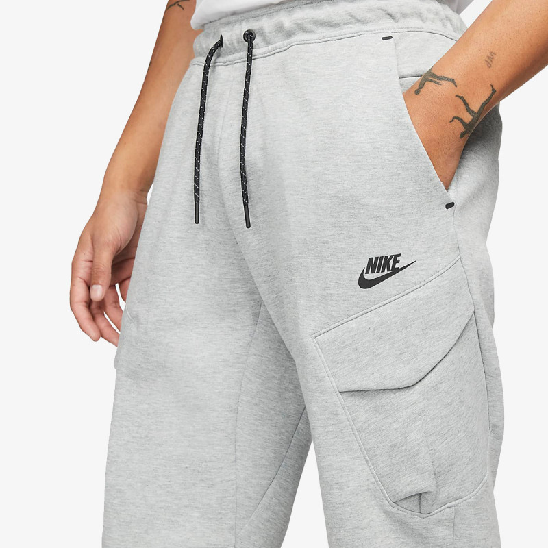 Nike Sportswear 