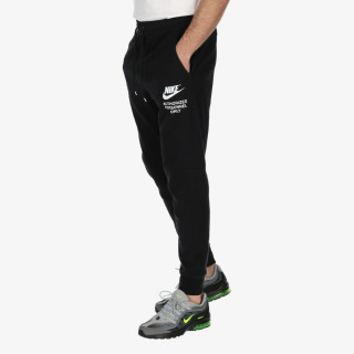 Nike Sportswear 