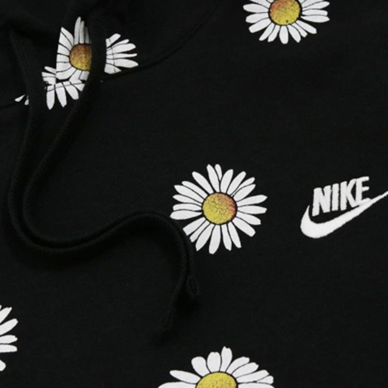 Nike Sportswear 
