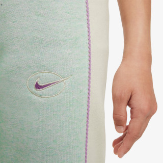 Nike Sportsweear 