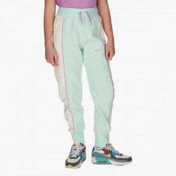 Nike Sportsweear 