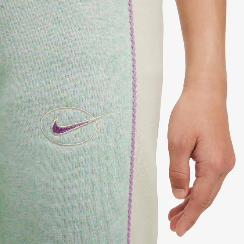 Nike Sportsweear 