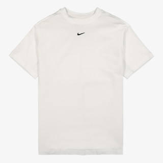 Nike Sportswear Essentials 