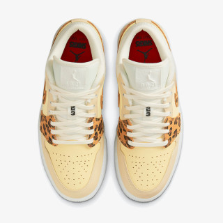 Nike WMNS AIR JORDAN 1 LOW 