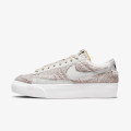 Nike WMNS BLAZER LOW PLATFORM 