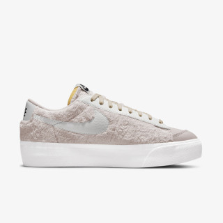 Nike WMNS BLAZER LOW PLATFORM 