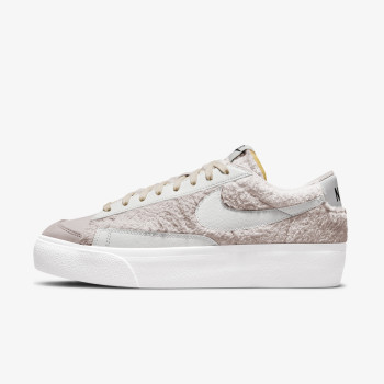 Nike WMNS BLAZER LOW PLATFORM 
