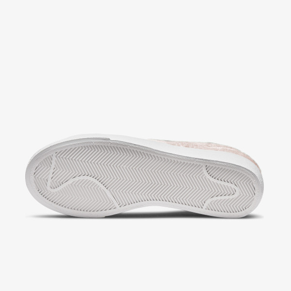 Nike WMNS BLAZER LOW PLATFORM 