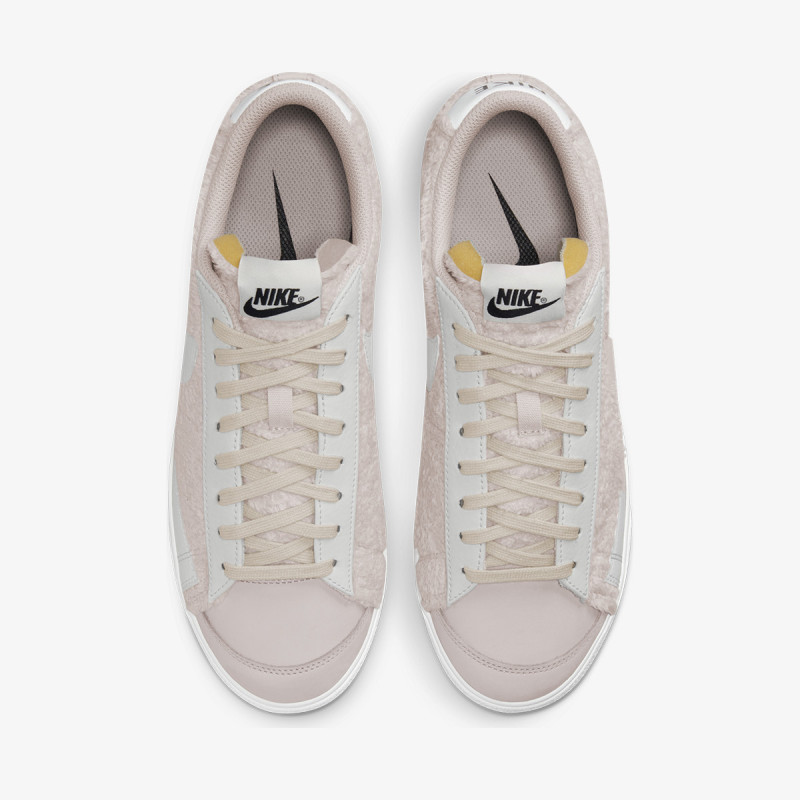 Nike WMNS BLAZER LOW PLATFORM 