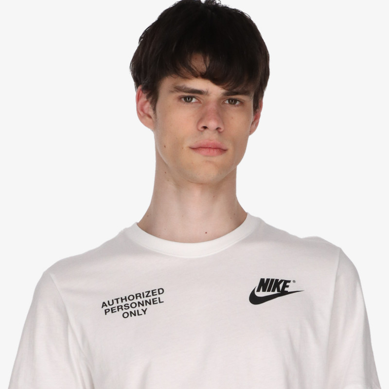 Nike Sportswear 