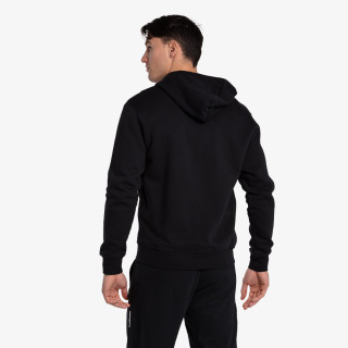 Nike Essential 