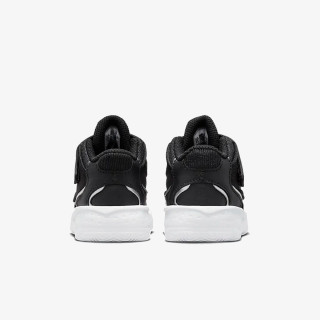 Nike Jordan Max Aura 4 